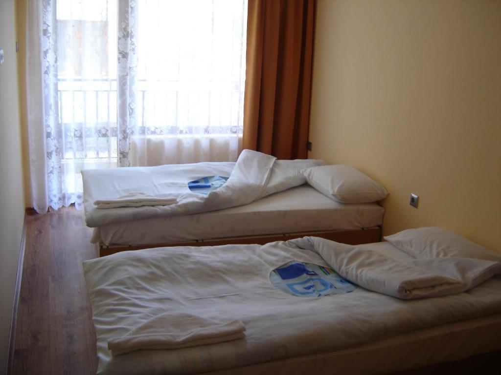 Central Park Family Hotel 卡瓦尔纳 客房 照片